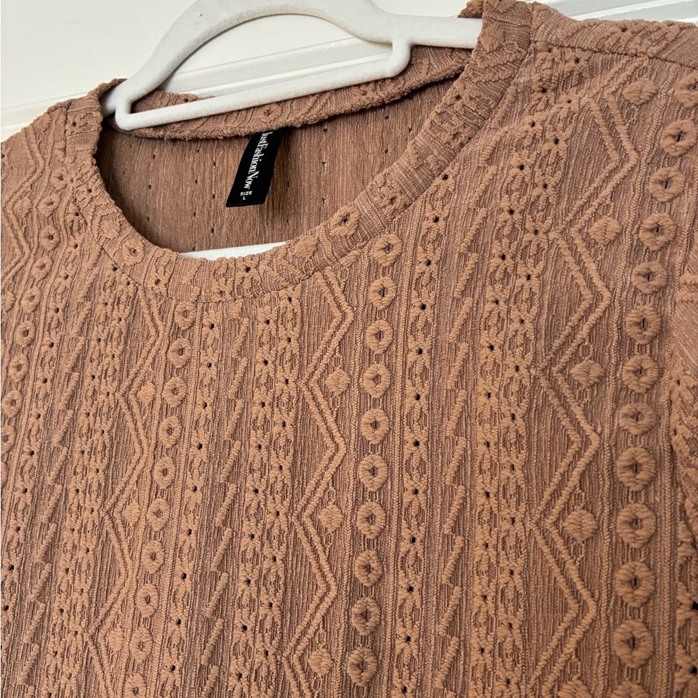 NWOT Textured Taupe Crew